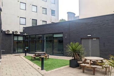 1 bed studio, Calton Road, Holyrood, Edinburgh, EH88DP - Image 9